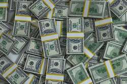  Економіст прогнозує інфляцію долара та євро 