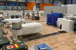  Польова лікарня в мадридському виставковому центрі Ifema 
 ФОТО: EJÉRCITO DEL AIRE / EFE 
  