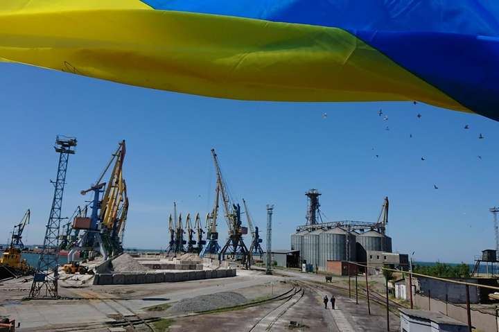 Іноземним морякам заборонили сходити на берег у портах України