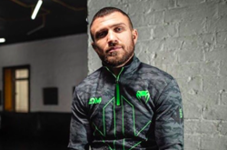 Василь Ломаченко агітував малювати хрестики на домах