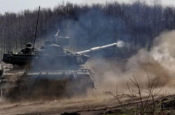 На Донбасі внаслідок обстрілу двоє бійців зазнали поранень, ще один військовий підірвався на міні