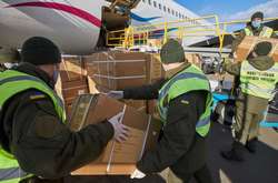 У «Бориспіль» прибув літак з Китаю з партією масок і тестів на коронавірус