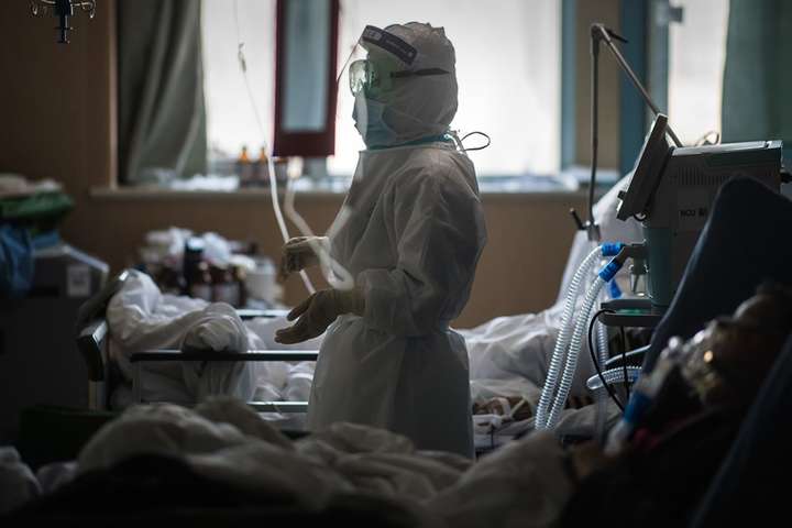 У Франції за добу від коронавірусу померли понад пів тисячі людей