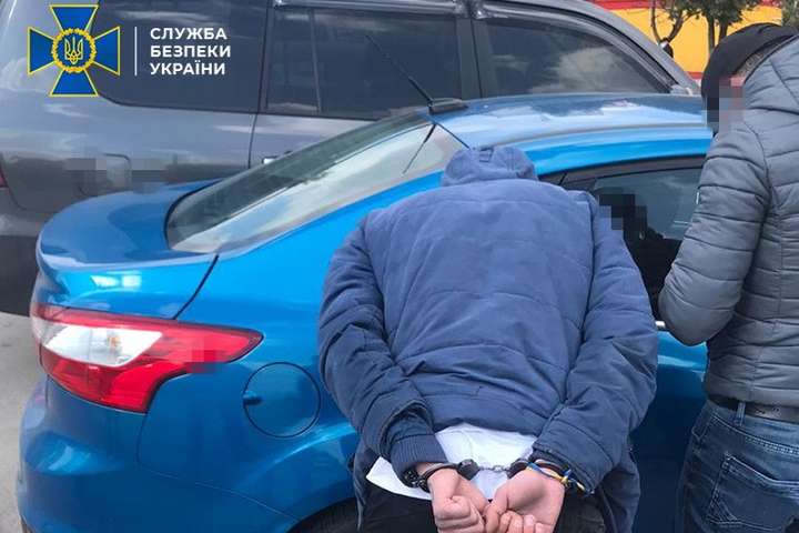 У Тернополі СБУ затримала банду рекетирів, які «вибивали» гроші з бізнесменів (фото)