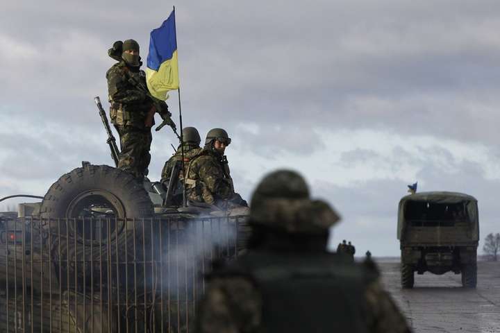 Окупанти обстріляли позиції захисників України з гранатометів і мінометів