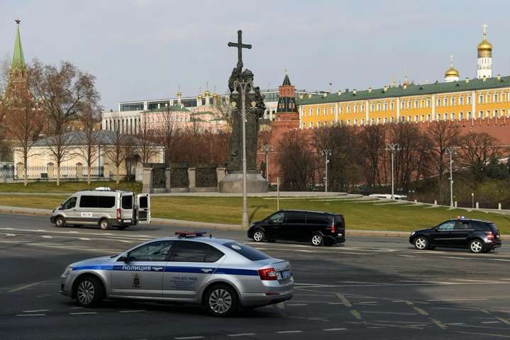 Привід для жартів: російський священник розкритикував патріарха Кирила за об'їзд Москви з іконою