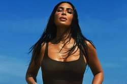 Сексуальная Ким Кардашьян в белье на пляже порадовала поклонников роскошным телом
