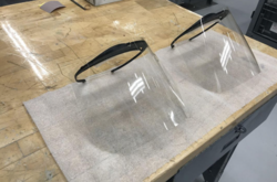 Також компанія передасть свої технологічні розробки медичним компаніям для збільшення обсягів випуску їх продукції, зокрема апаратів штучної вентиляції легень