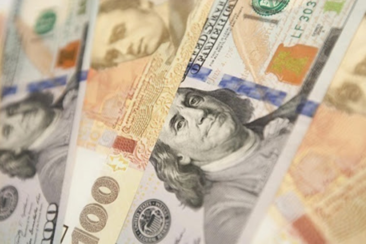 Курси валют: долар і євро здорожчали