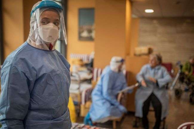 Число смертей від коронавірусу в Іспанії збільшується другий день поспіль