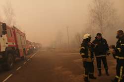Всього до гасіння пожеж у зоні відчуження залучено 310 чоловік