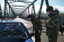 Прикордонники виявили п’ятьох порушників самоізоляції, які намагалися втекти з України