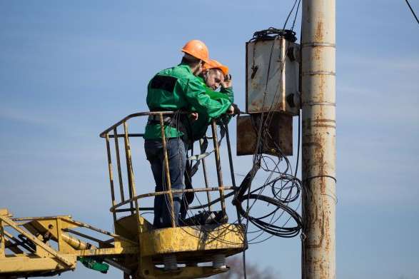 В українській енергетиці системна криза через постійне втручання влади - DiXi Group