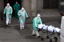 Кількість загиблих в Іспанії знижується вже третю добу поспіль