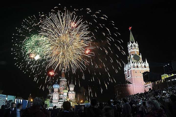 У Кремлі відповіли на питання щодо перенесення параду перемоги в Москві