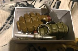 Зловмисник намагався збути шість гранат та 293 патрони, але був затриманий правоохоронцями