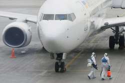 Держдеп США організував спецрейс з України