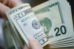 Спекулянты выдохлись: что будет с долларом и надо ли запасаться валютой