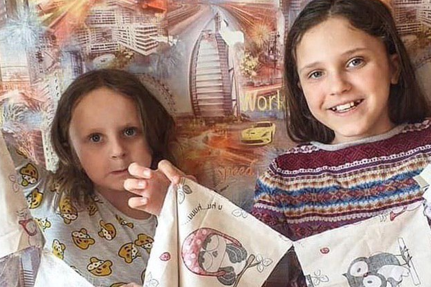 На Харківщині школярка пошила та безкоштовно роздала 2000 масок