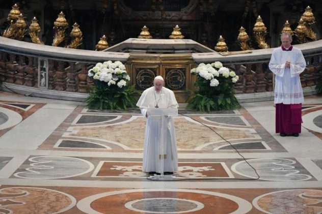Папа Римский в пасхальном послании вспомнил Украину