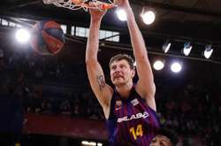 Пустовий не бачить себе в Україні