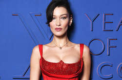 Белла Хадид показала, как встречала Пасху, будучи маленькой