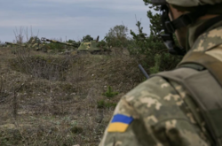 Бойовики обстрілювали позиції українських військових біля трьох населених пунктів на Донбасі