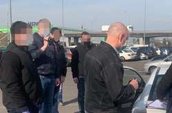 У Києві співробітника ДАБІ затримано за вимагання хабара (фото)