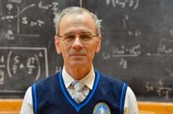  Канал преподавателя Павла Виктора смотрят не только его ученики, но и школьники из разных стран, интересующихся физикой 
  