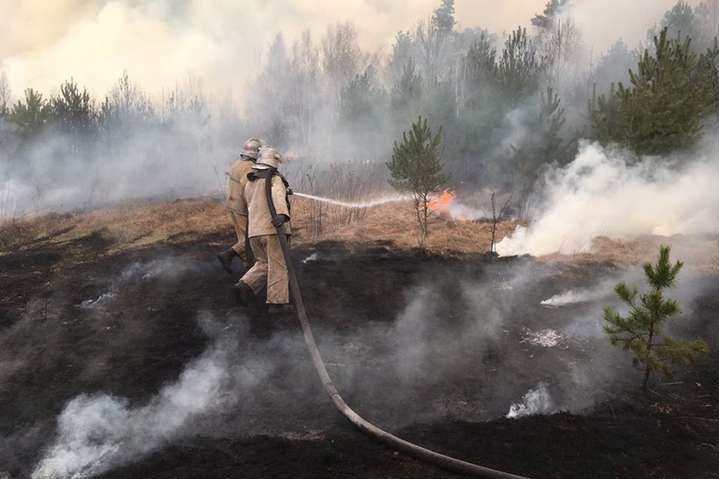 Пожежа у Чорнобилі: рятувальники повідомили про ситуацію із гасінням
