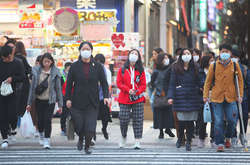 Власти Японии расширят режим чрезвычайного положения на всю страну