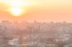 У Києві на ранок зберігається один з найвищих рівнів забруднення повітря у світі