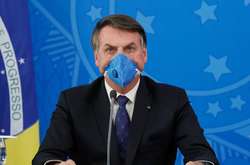 Президент Бразилії Жаір Болсонару називав епідемію «невеликим грипом» і піддавав губернаторів штатів критиці за введення обмежувальних заходів