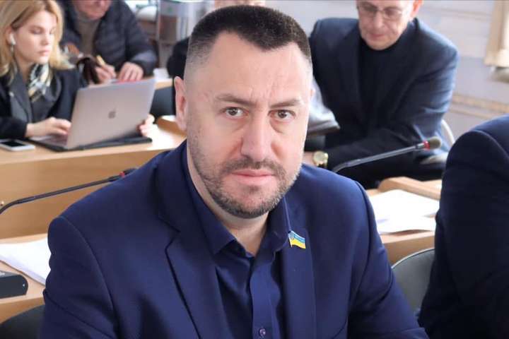 Депутат з Миколаєва звернувся з нагоди Великодня до... харків'ян, бо поцупив привітання у Кернеса