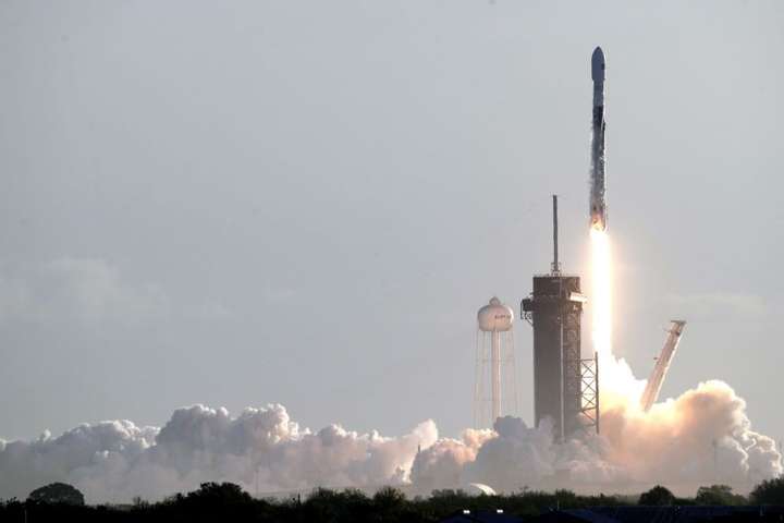 Астронавти із США вперше відправляться на МКС за допомогою SpaceX
