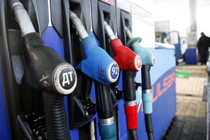 Фахівці дали прогноз: що буде з цінами на бензин в Україні