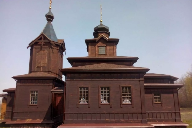 Фермер з Вінниччини відновив 240-річний козацький храм