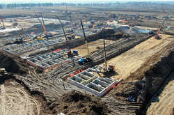 Поблизу Москви швидким темпами будують тимчасовий госпіталь для хворих на коронавірус