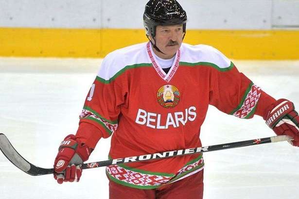 Хокеїст із аматорської команди Лукашенка заразився коронавірусом