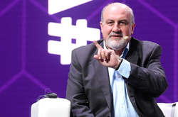 Нассим Талеб акцентирует на том, что эпидемия ускорит переход к онлайн-обучению