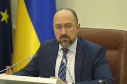  Денис Шмигаль повідомив про створення нових робочих місць із зарплатою 6000-8000 грн 
   