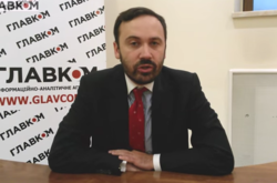 Ексдепутат Держдуми, який втік до Києва, привітав Леніна і спровокував скандал