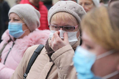 Число зараженных коронавирусом в Украине превысило 7000