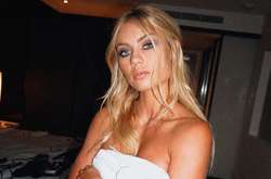 Супермодель назвала коронавирус «подарком» для планеты