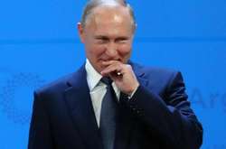 Президент РФ Владимир Путин подписал закон, упрощающий получение гражданства России