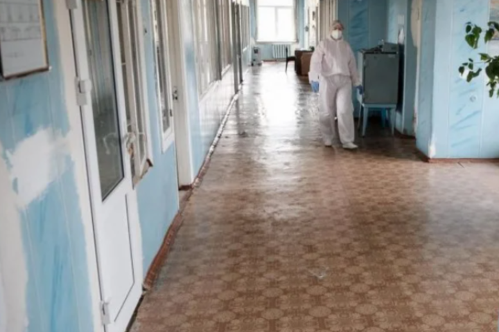 На Житомирщині 17 медиків заразилися коронавірусом від колеги