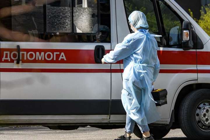 Один помер, семеро одужало: свіжі дані від Кличка про коронавірус у Києві
