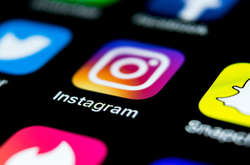 На сайті Instagram зазначається, що акаунт померлої людини по суті «застигне» в тому ж вигляді, в якому його залишив власник