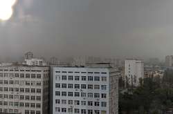 До кінця доби 25 квітня та протягом доби 26 квітня пориви вітру не зменшуватимуться