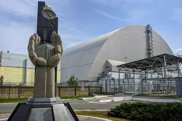 «Чорнобиль назавжди змінив тисячі життів і викрив злочини імперії брехні – Радянського Союзу», – Порошенко